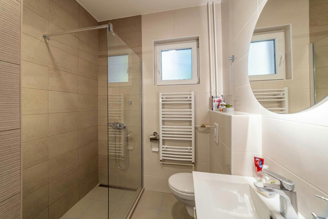 Apartman Danube Lux Novi Sad Exterior foto