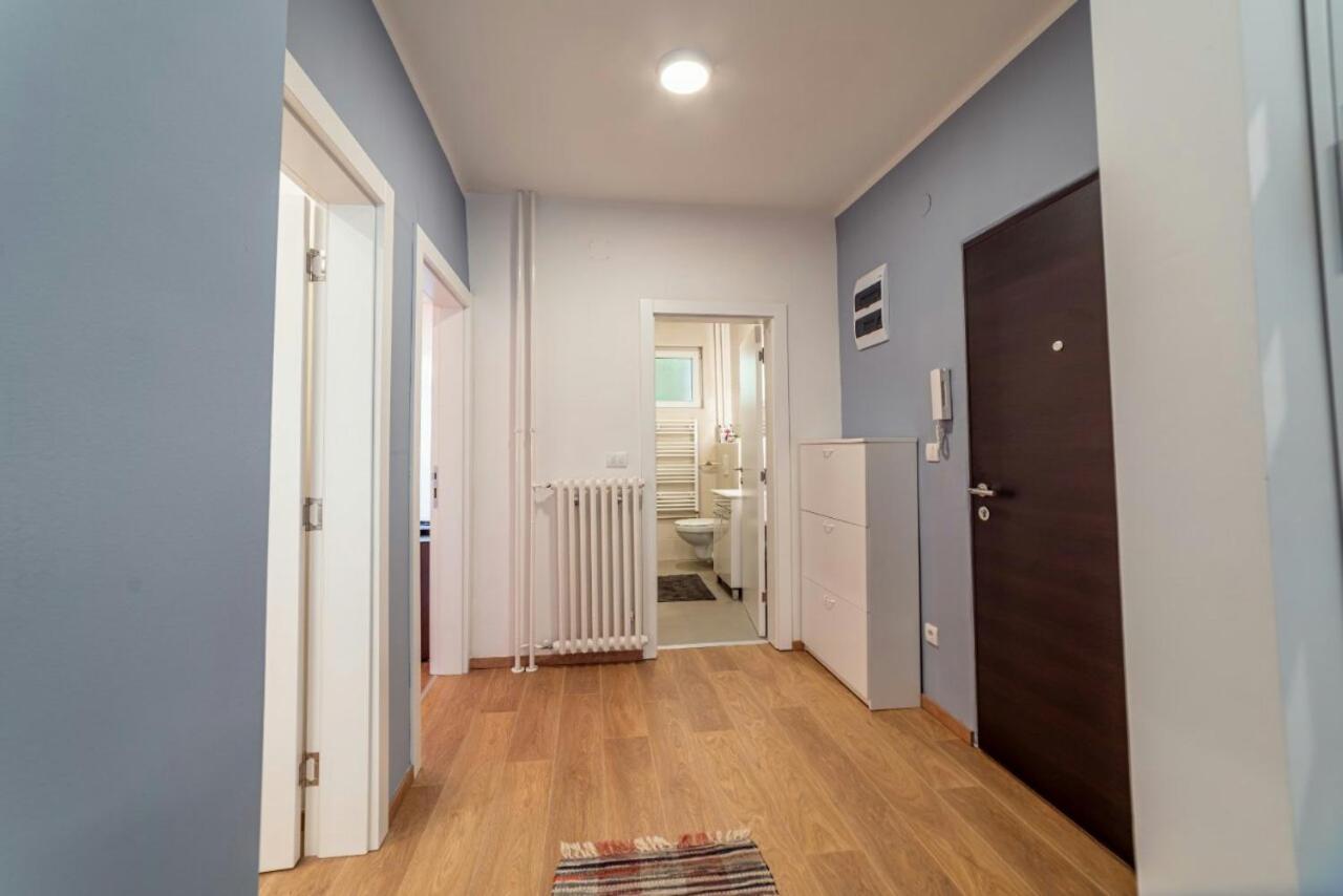 Apartman Danube Lux Novi Sad Exterior foto